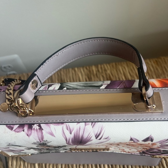 Dune Lovely Floral Lavender Handbag With Coin Purse - Picture 4 of 9